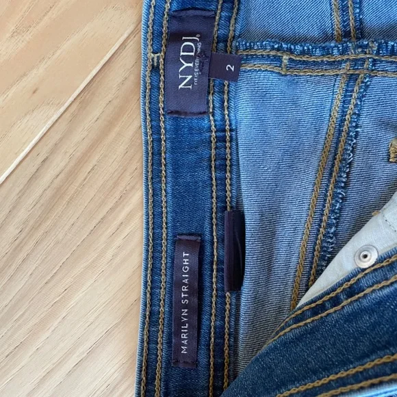 NYDJ women’s jeans, Marilyn Ankle 2” Clean Cuff, size 2 NWT! - Picture 2 of 7